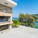 Two-bedroom In Zastrazisce Zastražišće