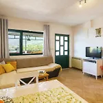 Σπίτι διακοπών Two-bedroom In Zastrazisce Zastražišće