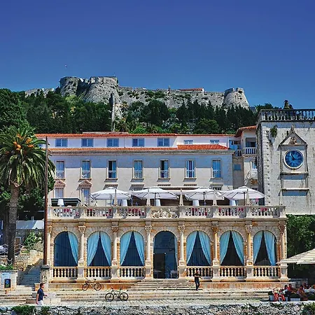 Two-bedroom In Zastrazisce Σπίτι διακοπών *